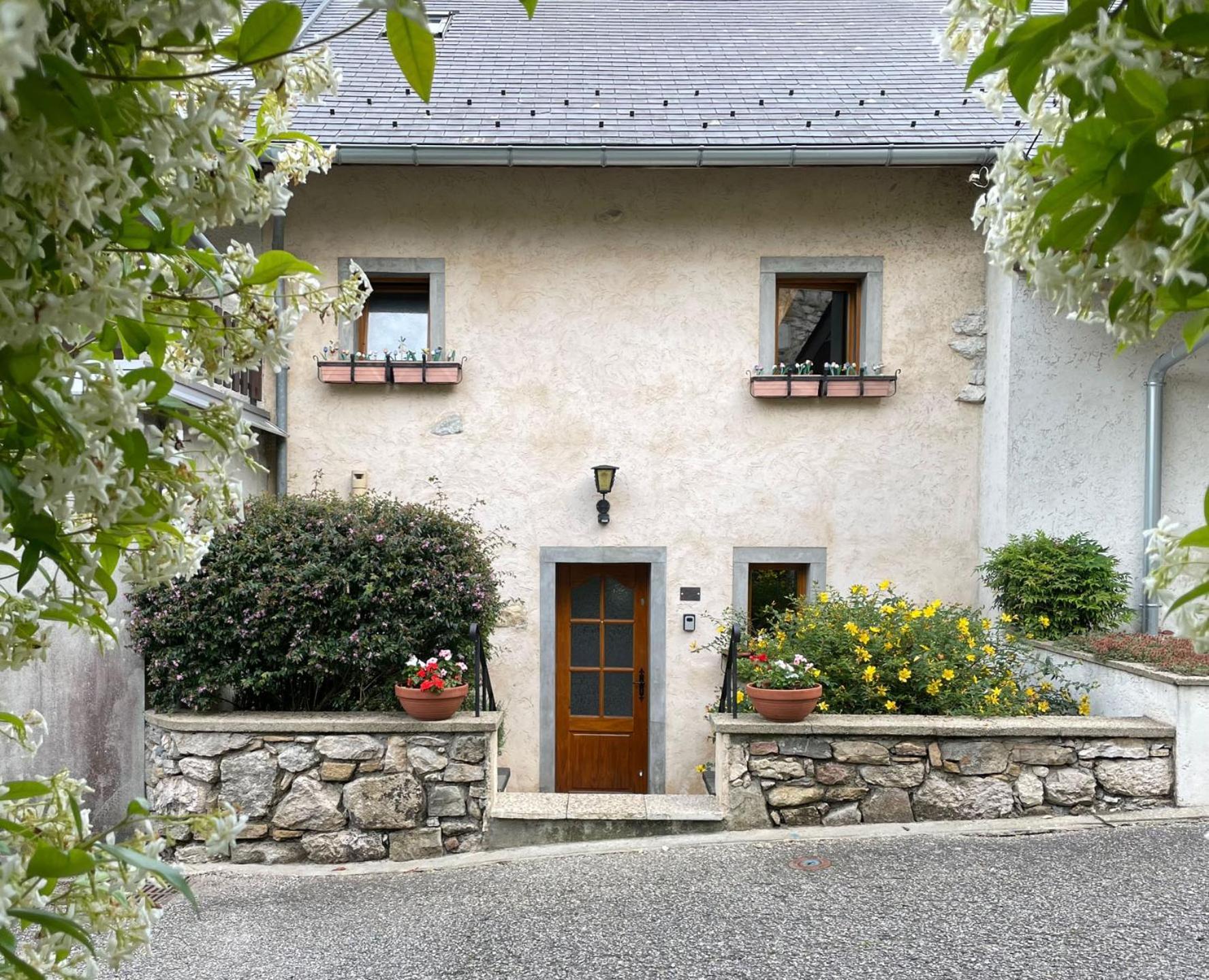 Gite, Close To Hautecombe Abbey, Du Bourget Hébergement de vacances Grumeau
